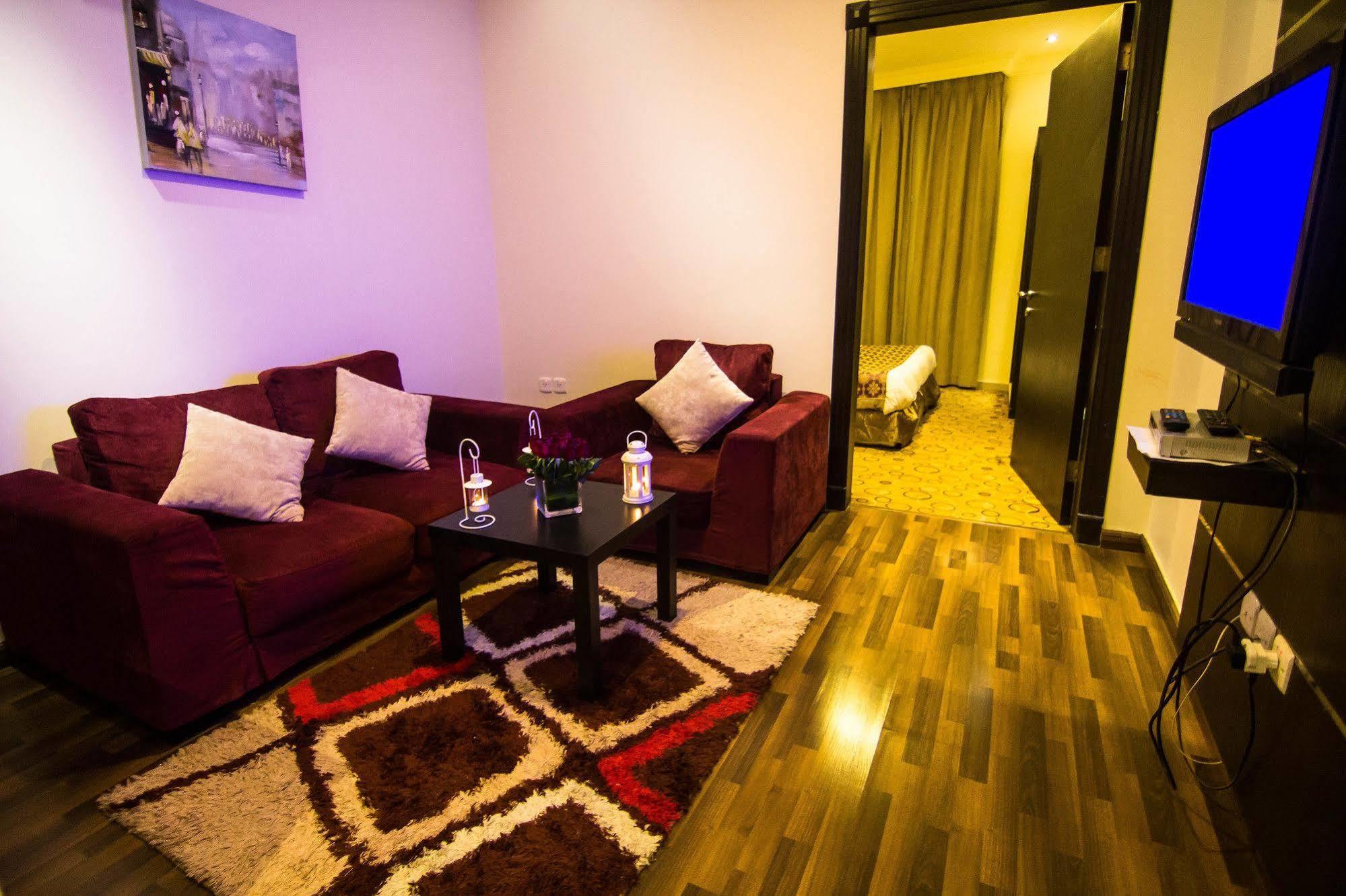 Almakan Suites 101 Riyadh Luaran gambar
